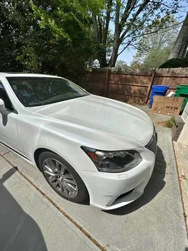 2015 Lexus LS 460 L Sedan 4D