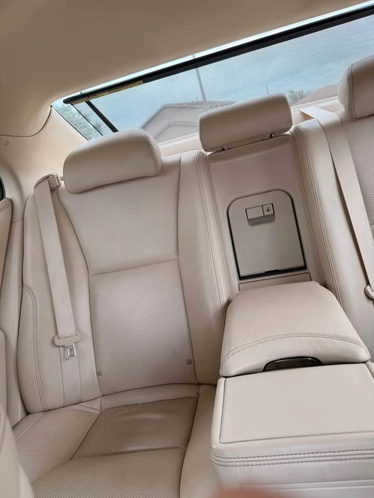 2015 Lexus LS 4th Gen - Image 9 of 10