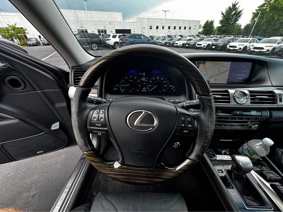 2015 Lexus LS 4th Gen - Image 9 of 16
