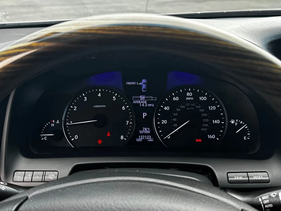 2015 Lexus LS 4th Gen - Image 10 of 16