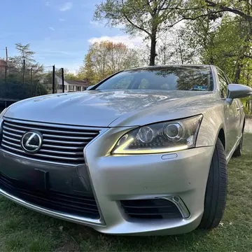2015 Lexus LS 460