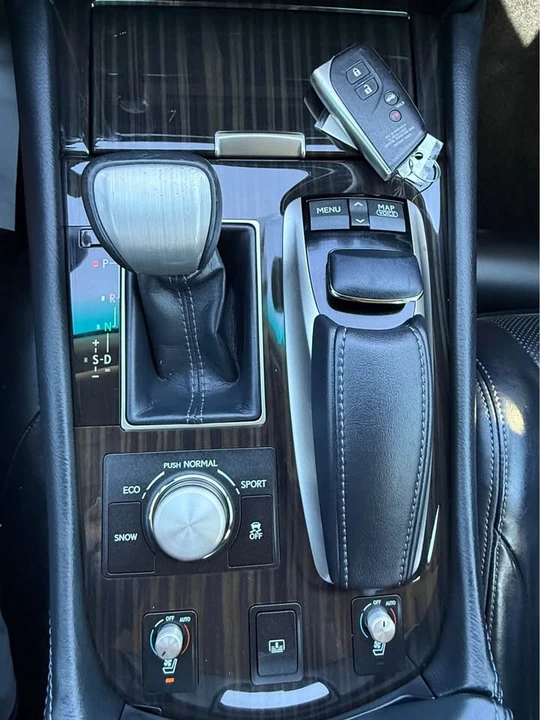 2015 Lexus LS 4th Gen - Image 13 of 16