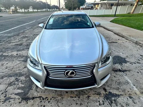 2015 Lexus LS 460 Sedan 4D