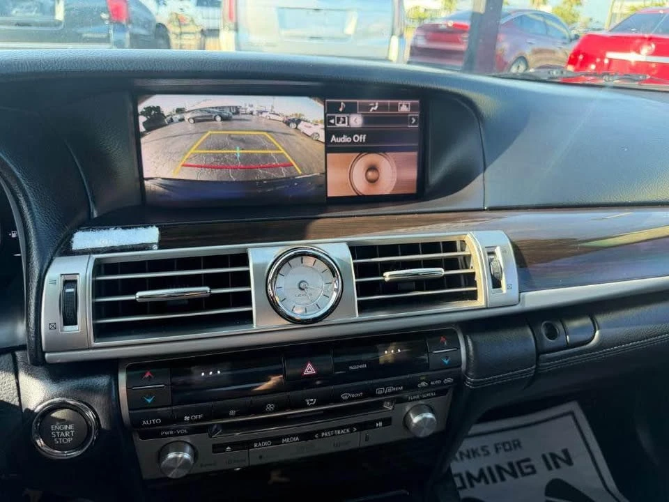 2015 Lexus LS 4th Gen - Image 5 of 16