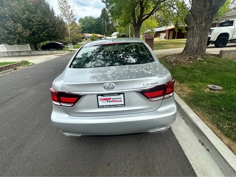 2015 Lexus LS 4th Gen - Image 5 of 11