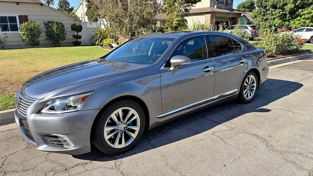 2015 Lexus LS 460 Sedan 4D