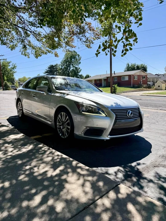 2015 Lexus LS 4th Gen - Image 4 of 14