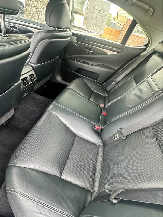 2015 Lexus LS 4th Gen - Image 10 of 11