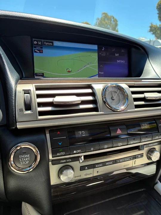 2015 Lexus LS 4th Gen - Image 18 of 20