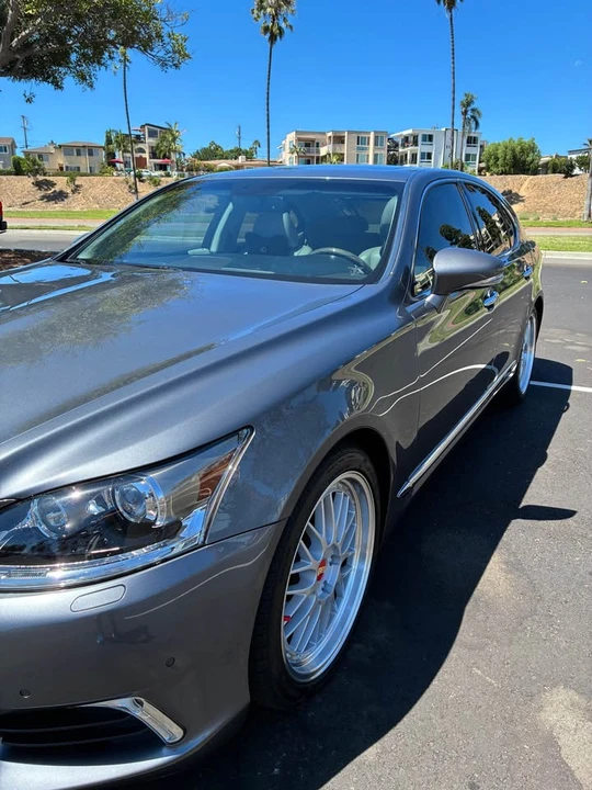 2015 Lexus LS 4th Gen - Image 7 of 20