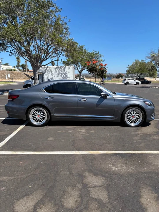 2015 Lexus LS 4th Gen - Image 2 of 20