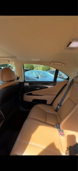 2015 Lexus LS 4th Gen - Image 7 of 11