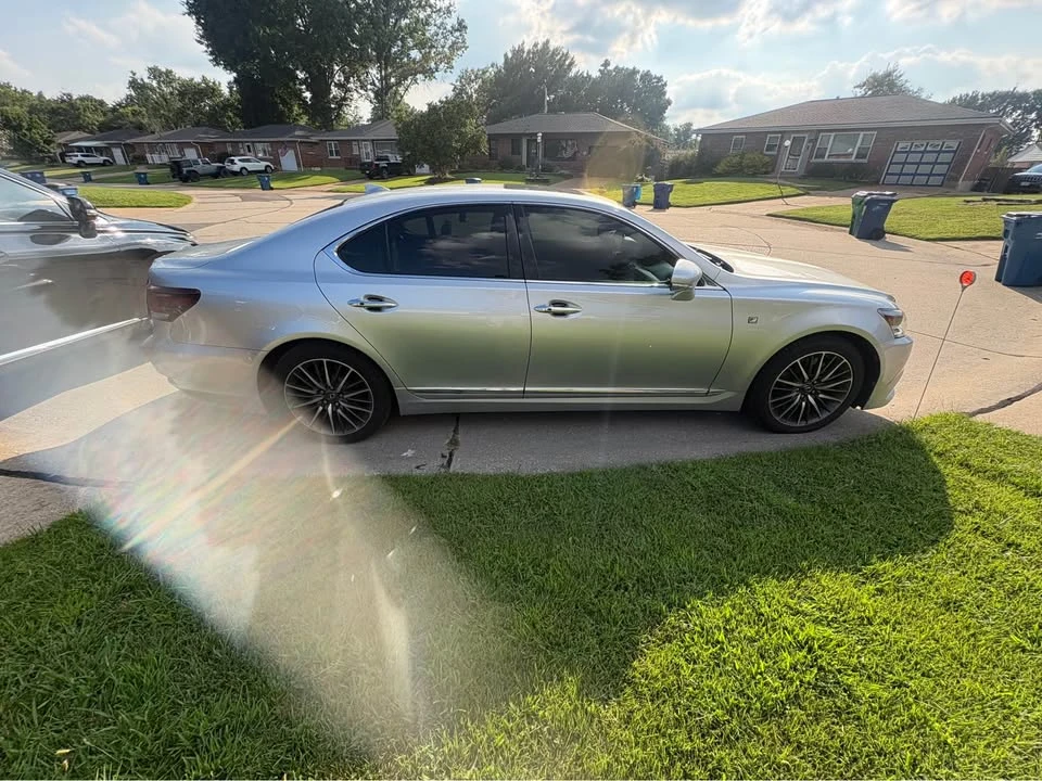 2015 Lexus LS 4th Gen - Image 3 of 20