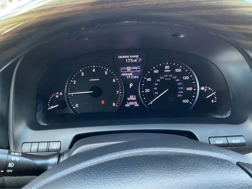 2015 Lexus LS 4th Gen - Image 15 of 18
