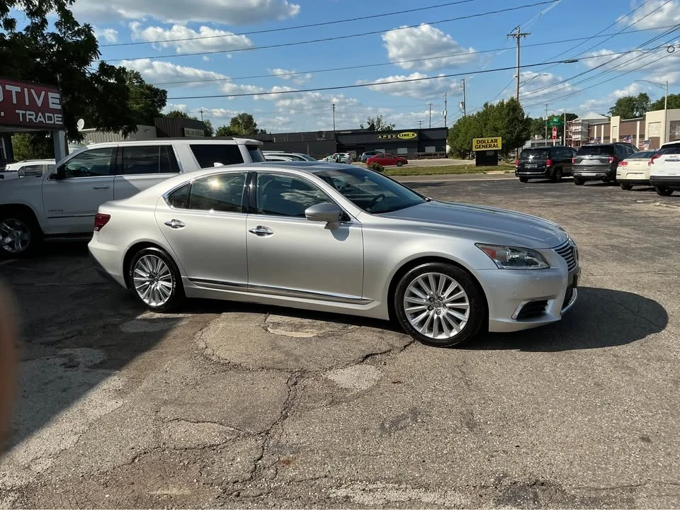 2015 Lexus LS 4th Gen - Image 3 of 18