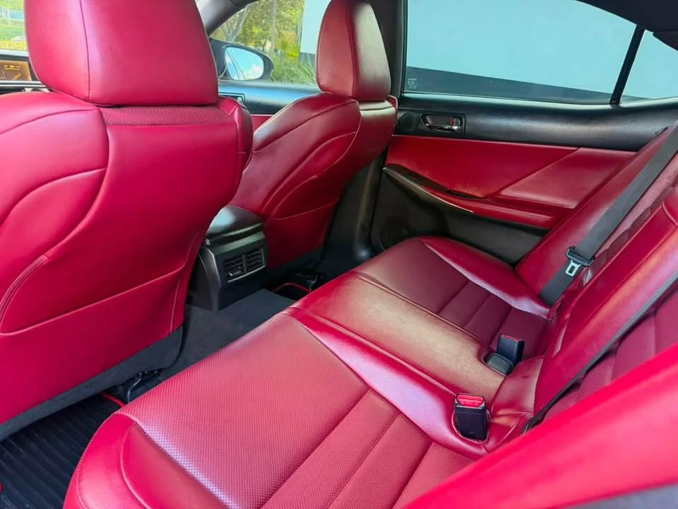2015 Lexus LS 4th Gen - Image 10 of 13