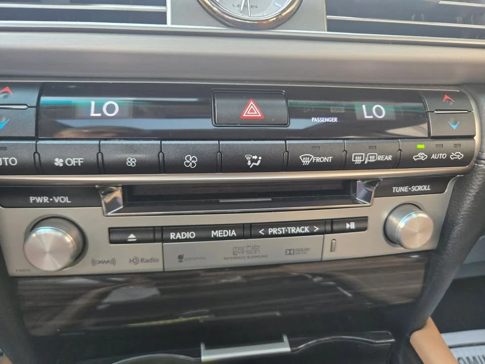 2015 Lexus LS 4th Gen - Image 18 of 20