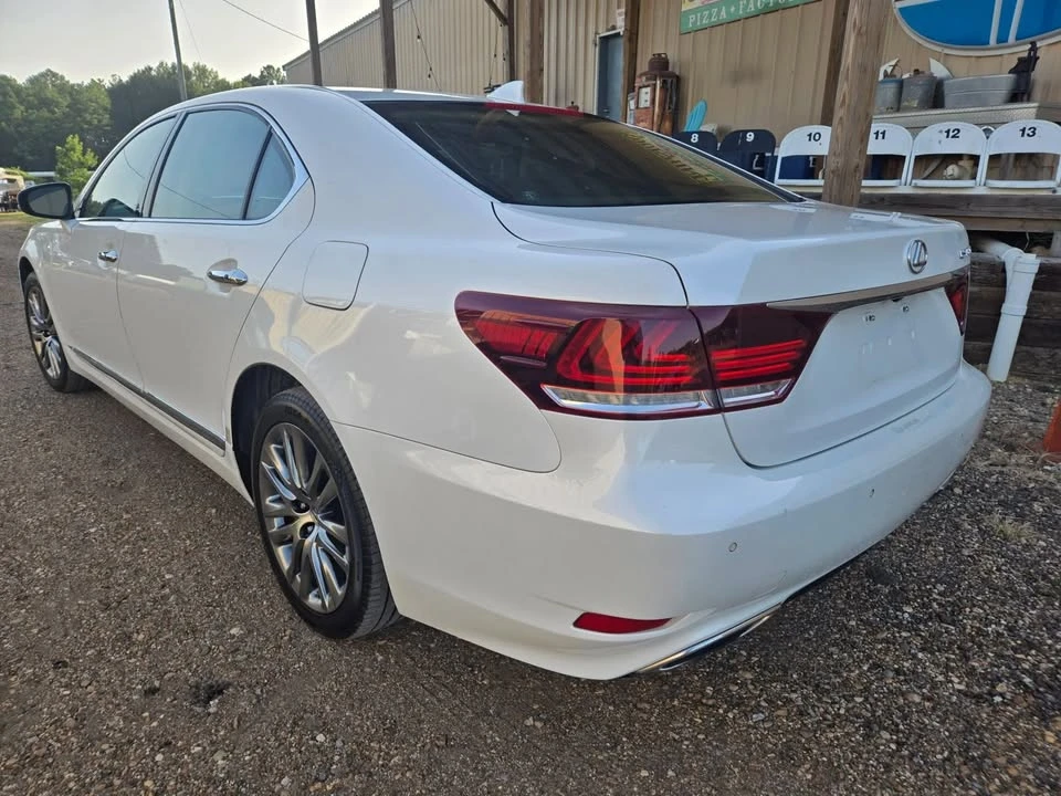 2015 Lexus LS 4th Gen - Image 5 of 20