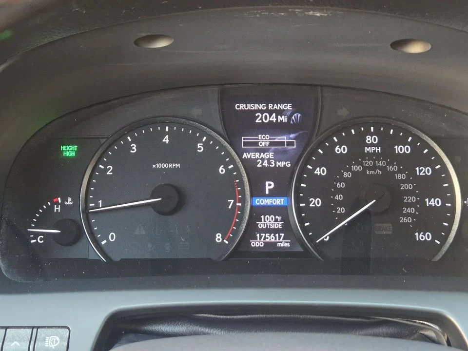 2015 Lexus LS 4th Gen - Image 19 of 20
