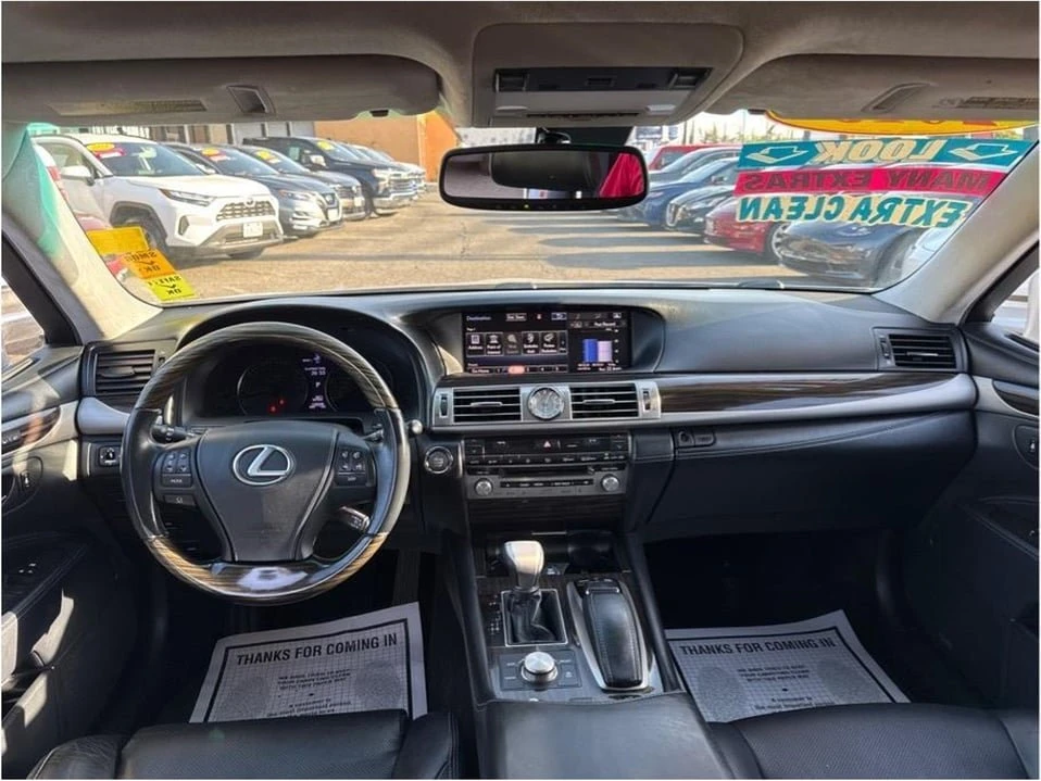 2015 Lexus LS 4th Gen - Image 17 of 20