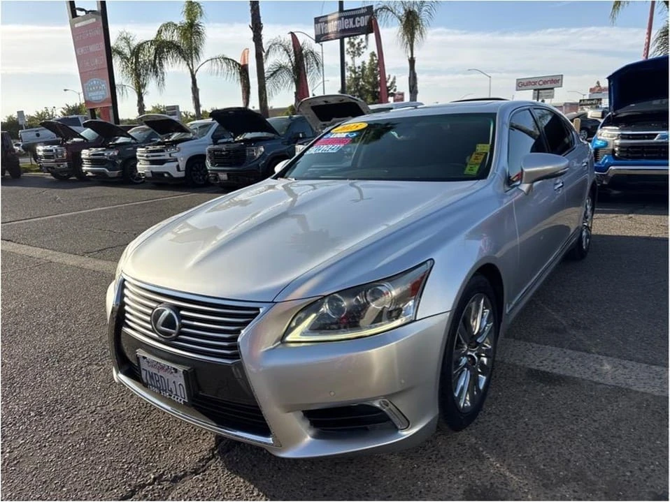 2015 Lexus LS 4th Gen - Image 8 of 20