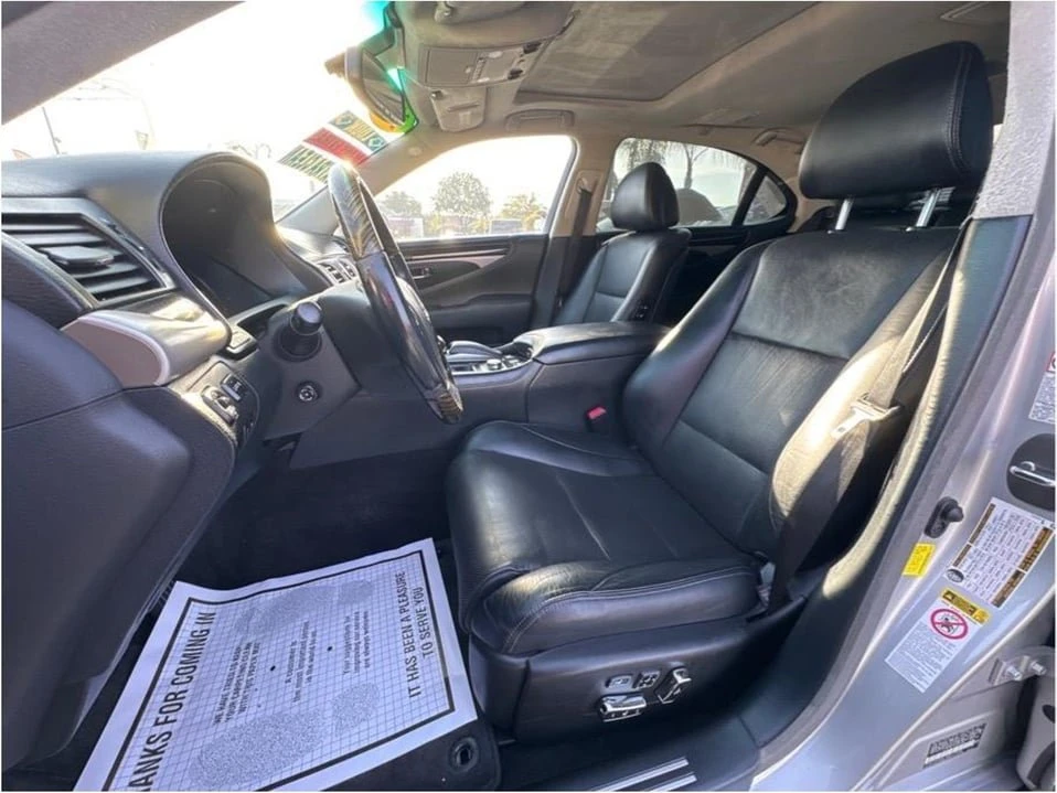 2015 Lexus LS 4th Gen - Image 20 of 20