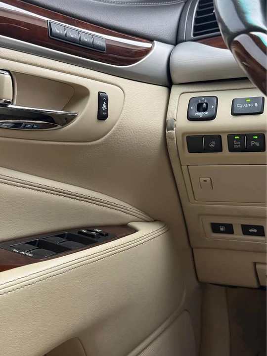 2015 Lexus LS 4th Gen - Image 10 of 15