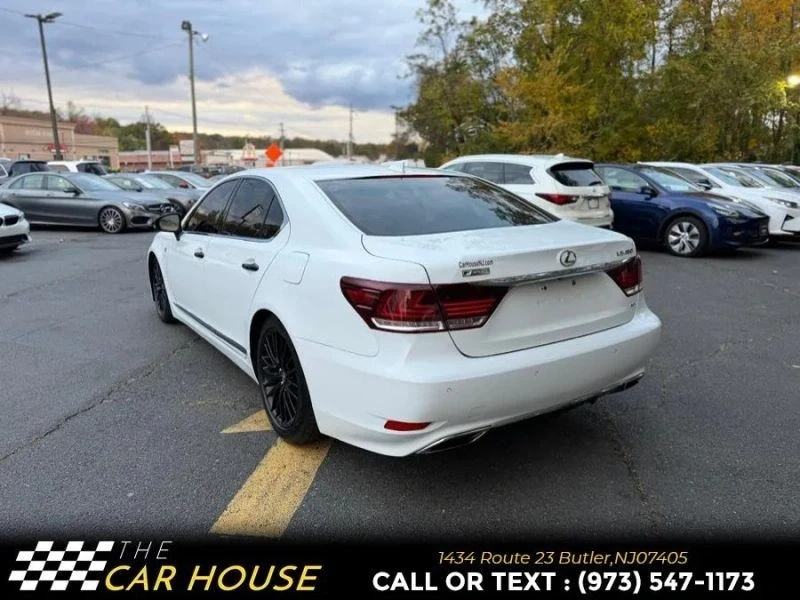 2015 Lexus LS 4th Gen - Image 10 of 12