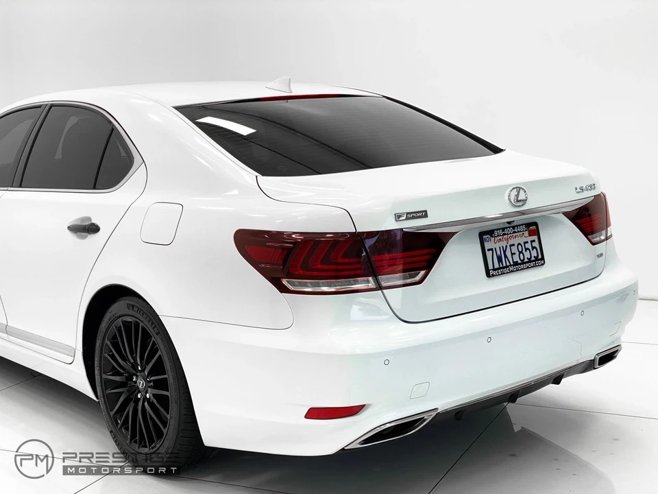 2015 Lexus LS 4th Gen - Image 10 of 31