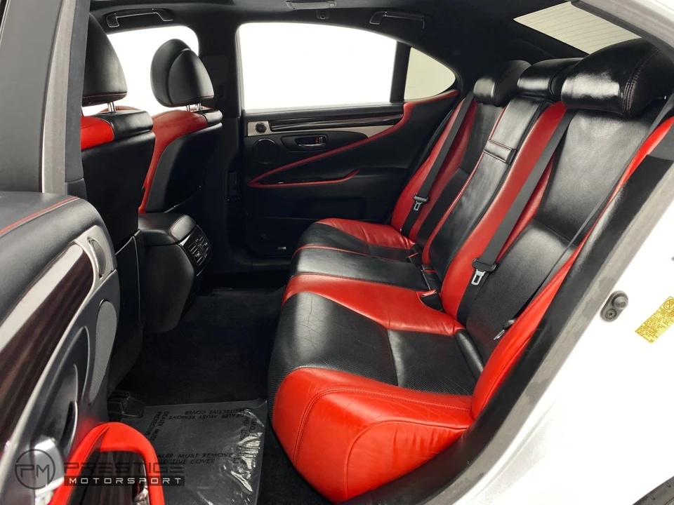 2015 Lexus LS 4th Gen - Image 24 of 31