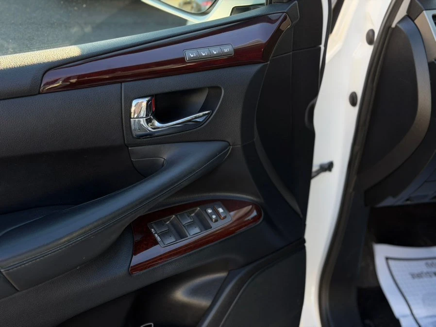 2015 Lexus LX 3rd Gen - Image 19 of 20