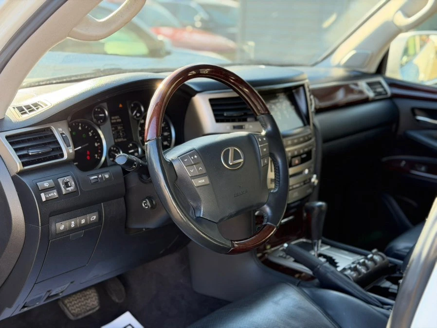 2015 Lexus LX 3rd Gen - Image 18 of 20