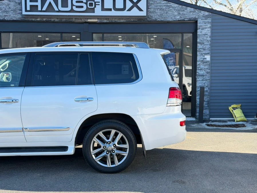 2015 Lexus LX 3rd Gen - Image 17 of 20