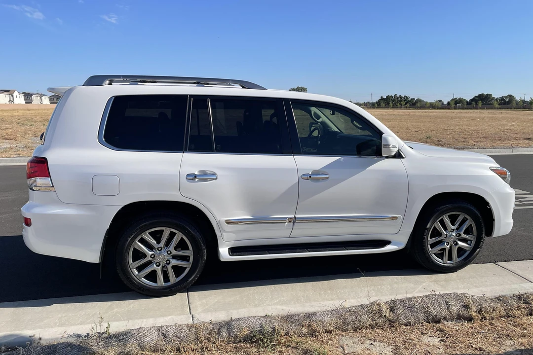 2015 Lexus LX 3rd Gen - Image 3 of 31