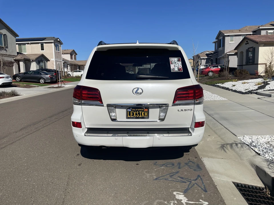 2015 Lexus LX 3rd Gen - Image 15 of 31