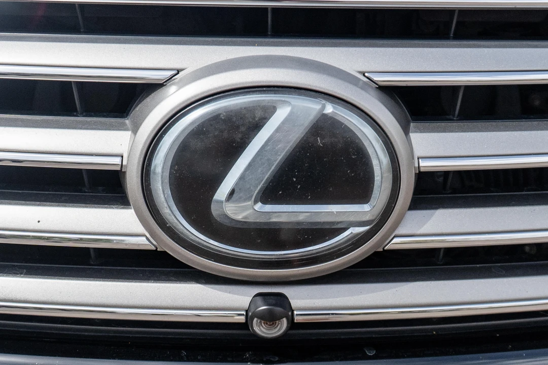 2015 Lexus LX 3rd Gen - Image 11 of 31