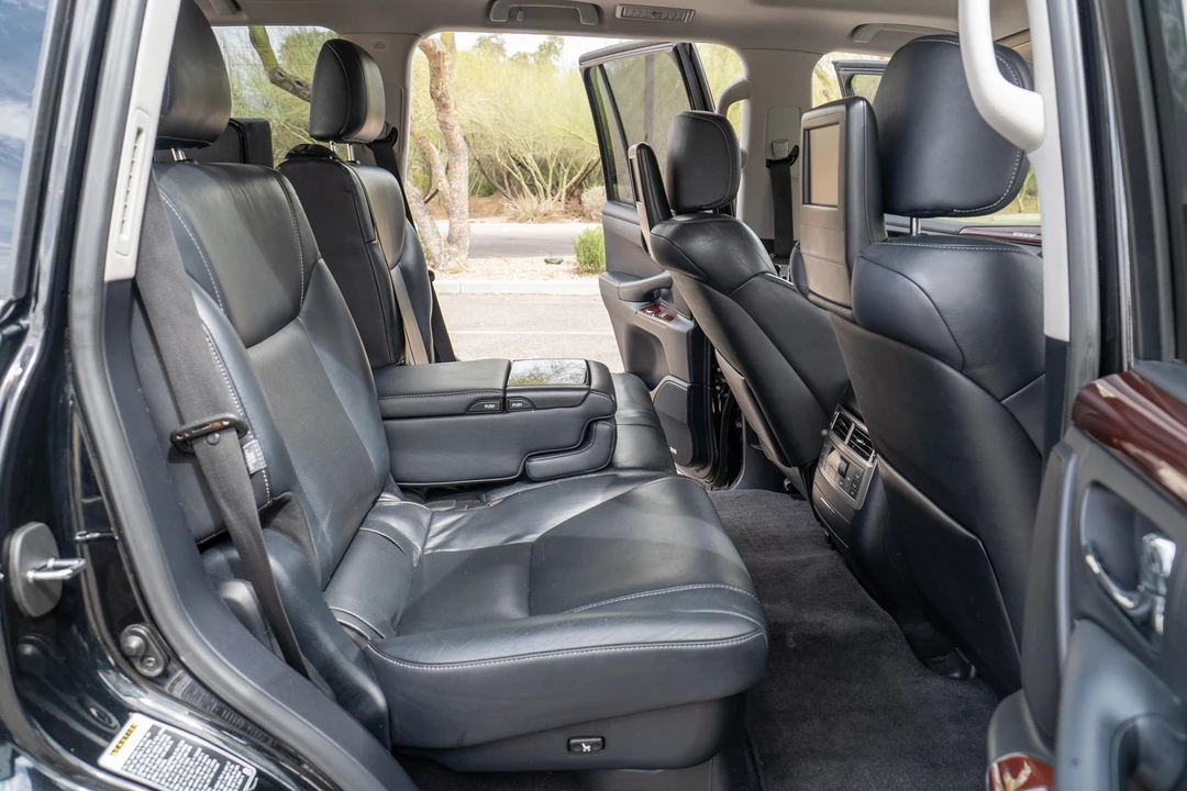 2015 Lexus LX 3rd Gen - Image 27 of 31