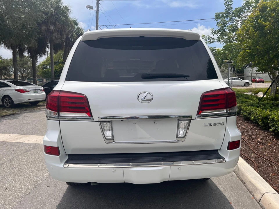 2015 Lexus LX 3rd Gen - Image 10 of 31