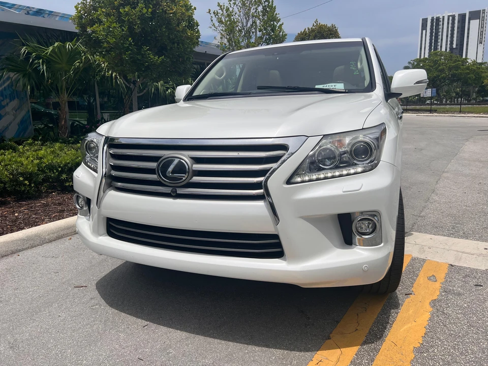 2015 Lexus LX 3rd Gen - Image 6 of 31