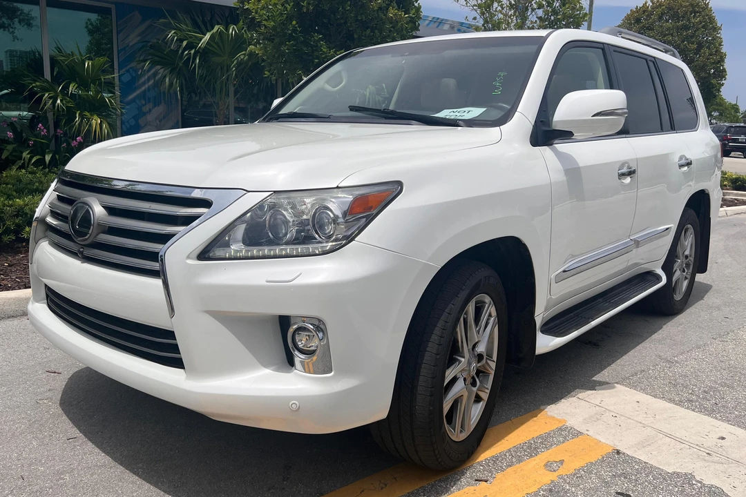 2015 Lexus LX 3rd Gen - Image 3 of 31