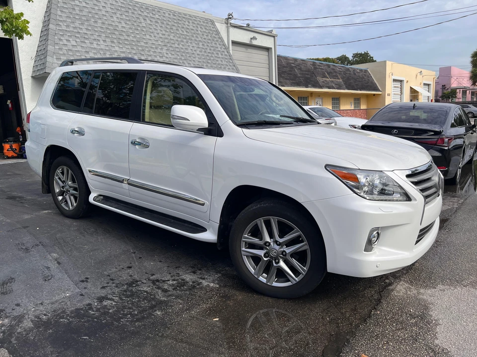 2015 Lexus LX 3rd Gen - Image 12 of 31