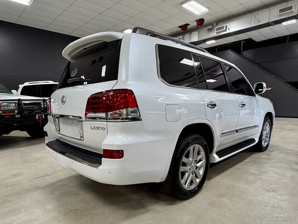 2015 Lexus LX 3rd Gen - Image 8 of 12
