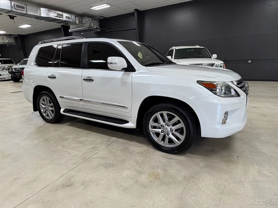 2015 Lexus LX 3rd Gen - Image 9 of 12