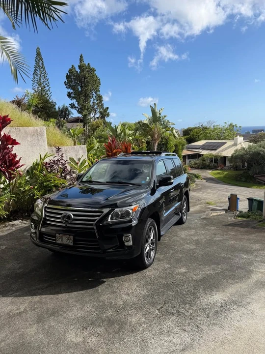 2015 Lexus LX 3rd Gen - Image 8 of 9