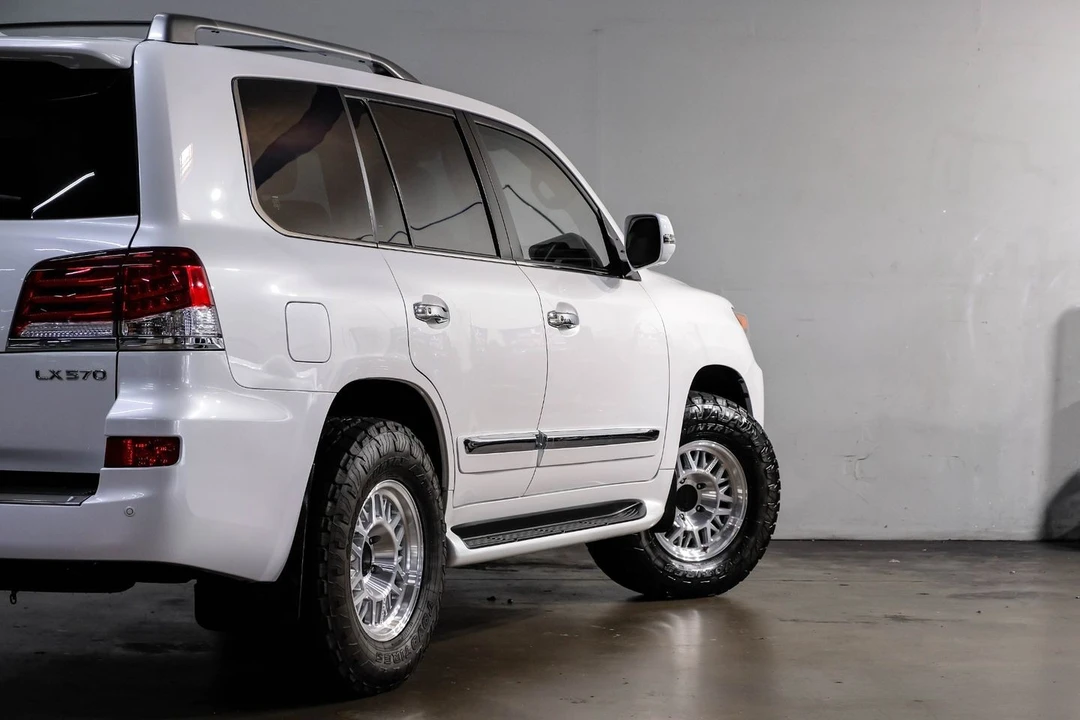 2015 Lexus LX 3rd Gen - Image 13 of 21