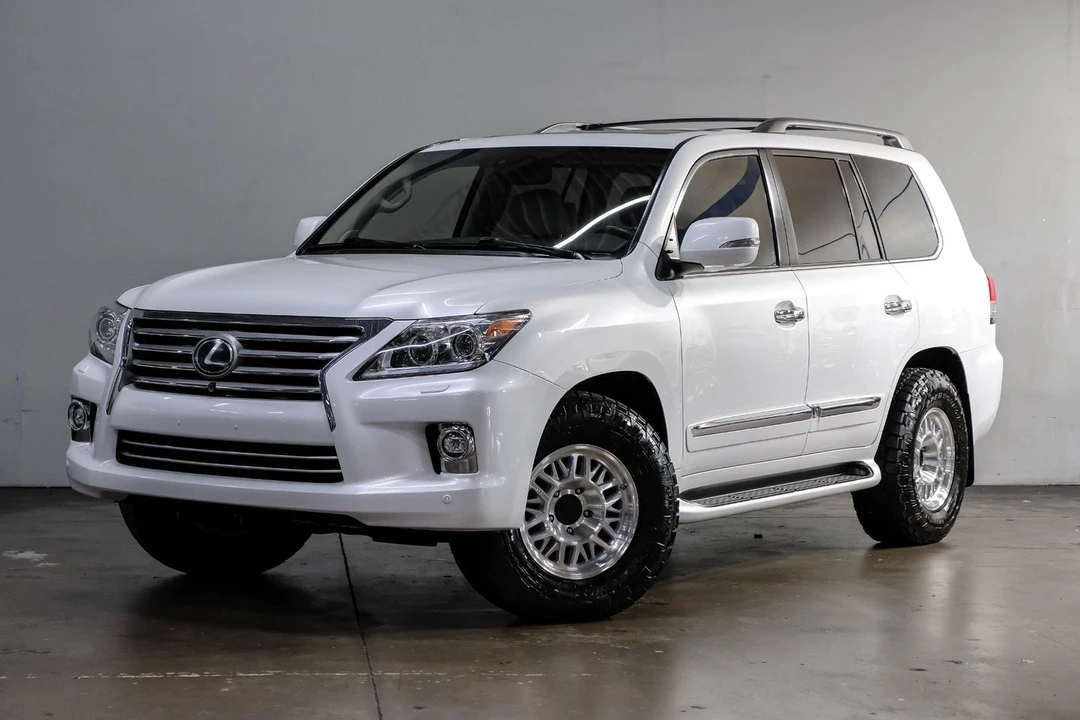 2015 Lexus LX 3rd Gen - Image 7 of 12