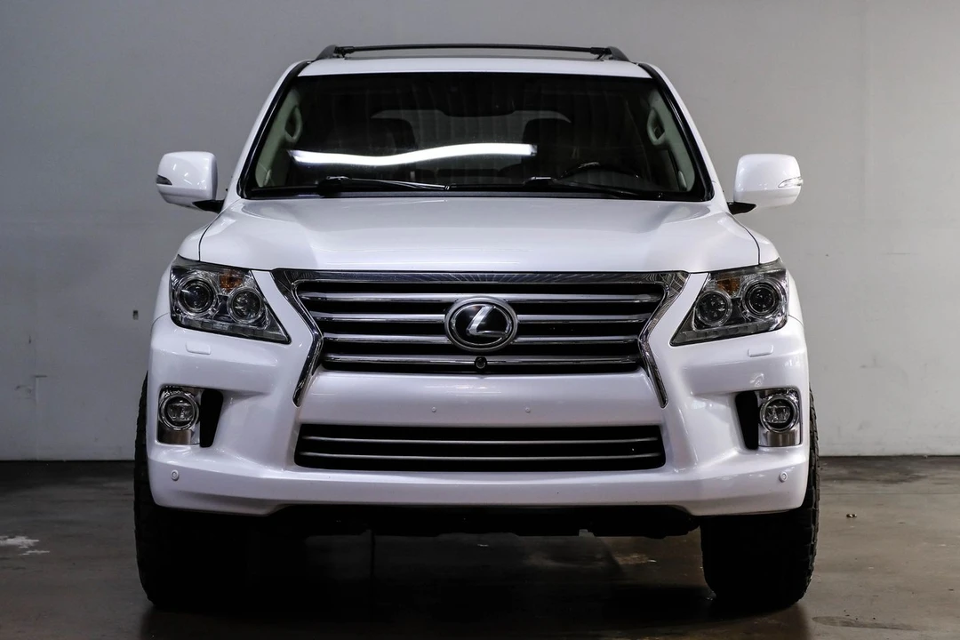 2015 Lexus LX 3rd Gen - Image 6 of 12
