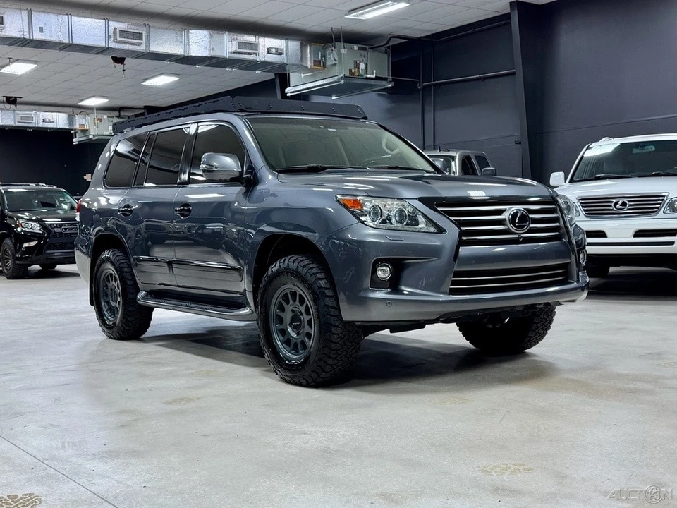 2015 Lexus LX 3rd Gen - Image 4 of 12