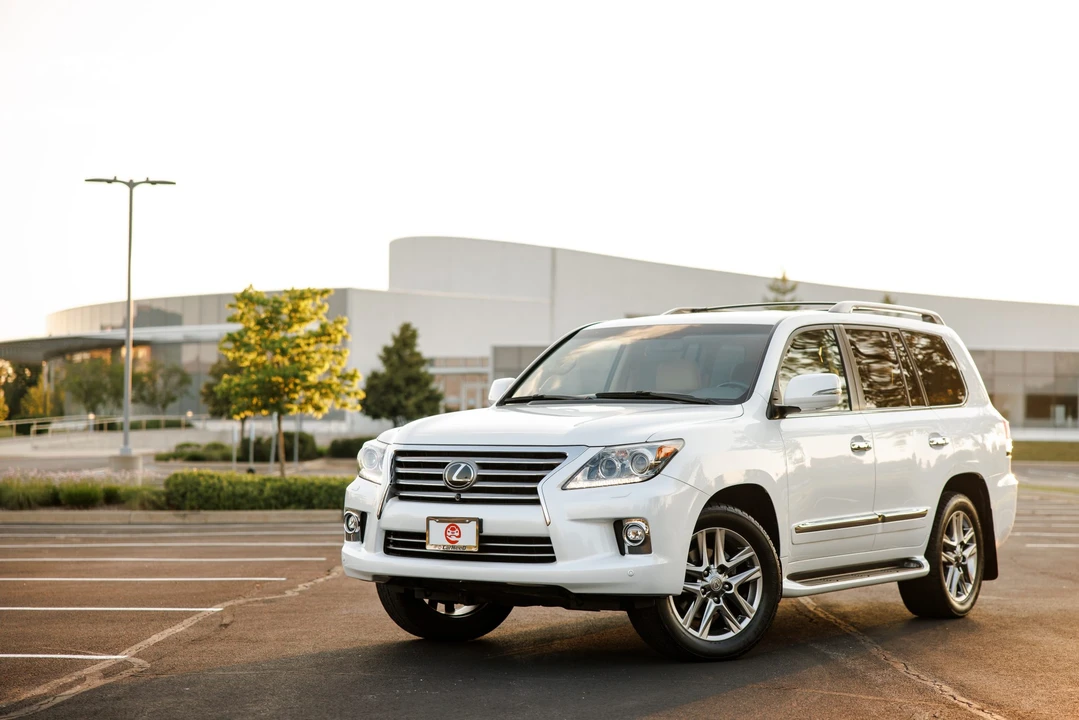 2015 Lexus LX 3rd Gen - Image 3 of 31