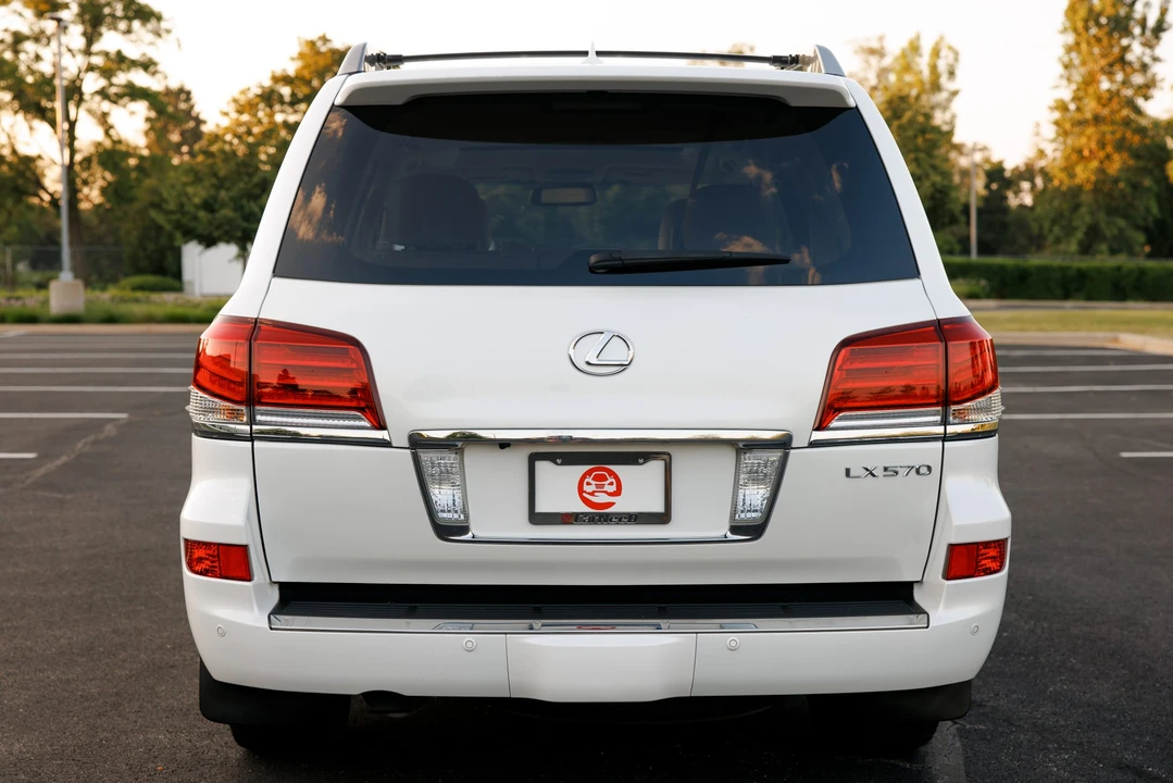 2015 Lexus LX 3rd Gen - Image 14 of 31